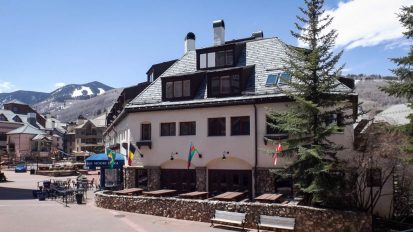 Poste Montane Lodge Skylight Replacement