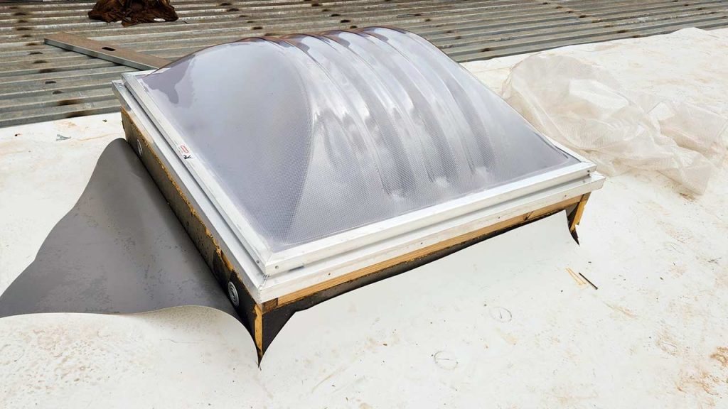 An image of a  4x4 Sunoptics Double-Domes skylight.